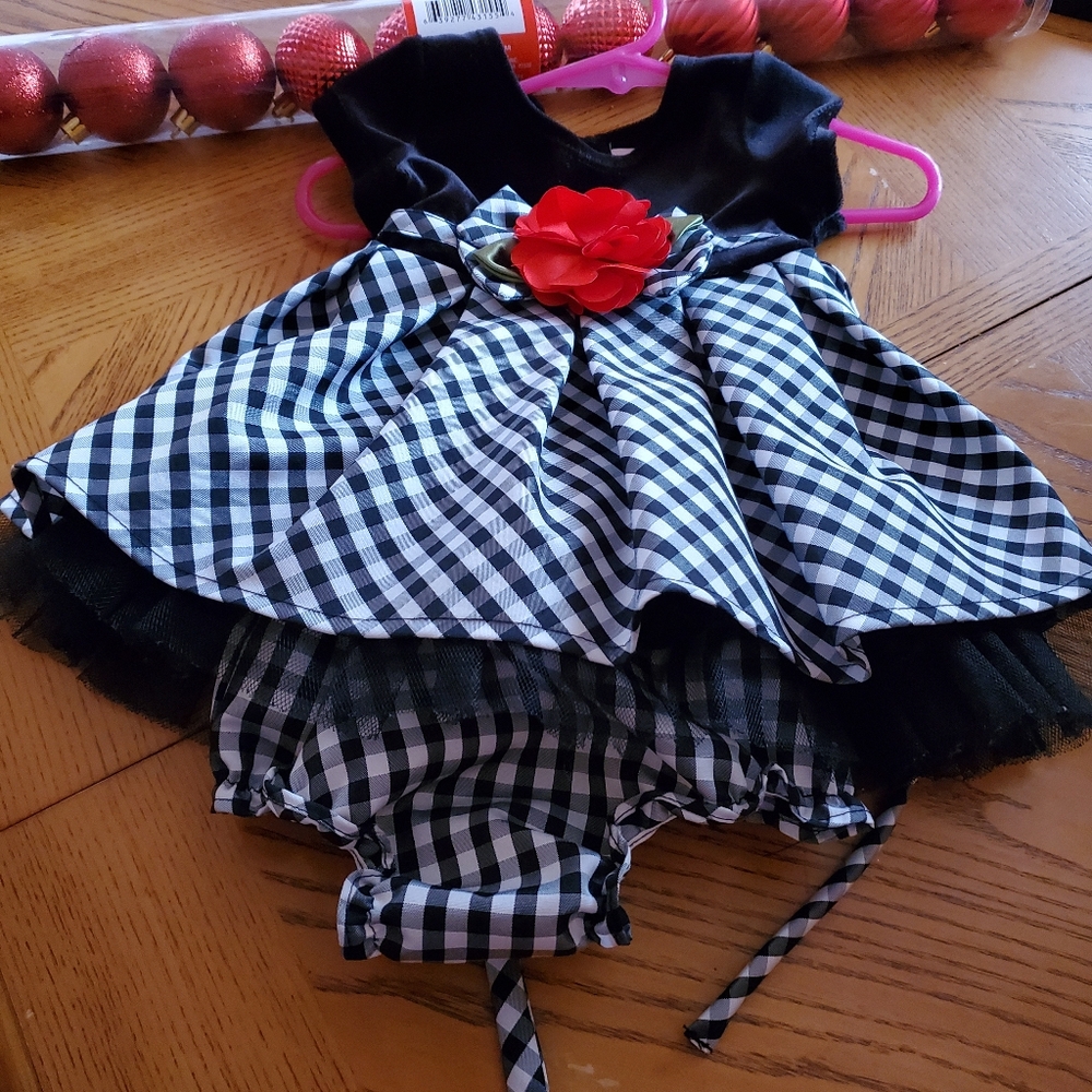 Baby's dress